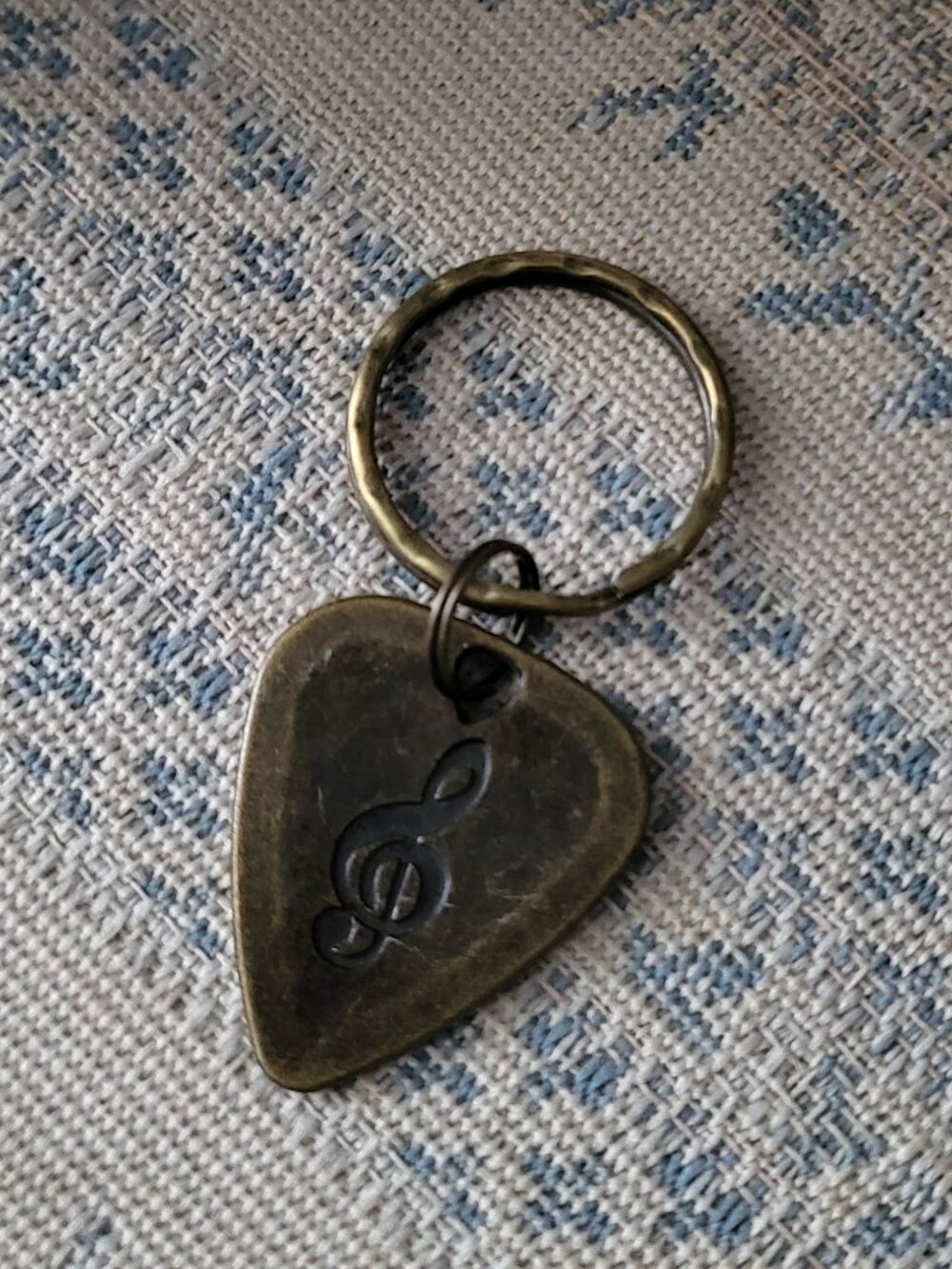 Vintage Style Bronze Treble Clef Guitar Pick Keychain Music Lover Gift